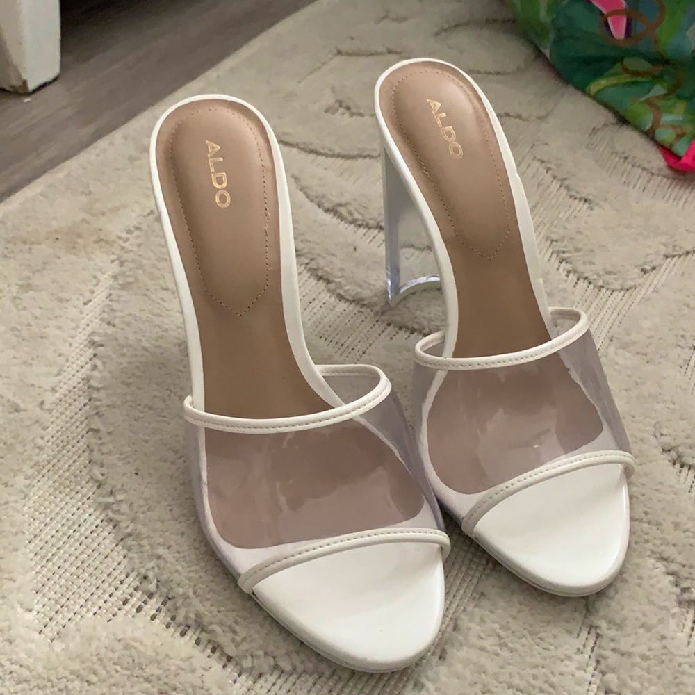 Aldo chunky heel!